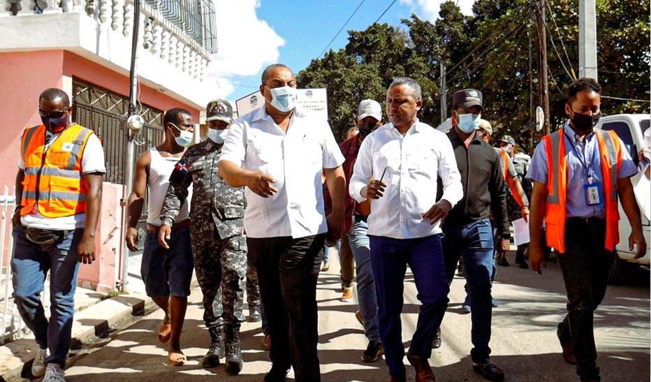 Alcalde José Andújar encabeza, en Hato Nuevo de Manoguayabo, jornada “Mi calle limpia”