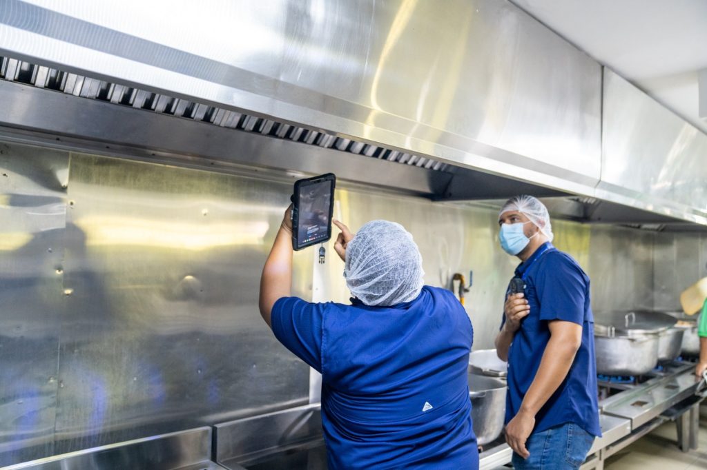 INABIE dice que implementa sistema digital para evaluar a 2,644 oferentes del Programa de Alimentación Escolar