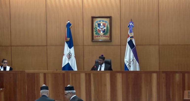 Juez explica por qué no se ha citado todavía a madre de los Espaillat en caso Jet Set