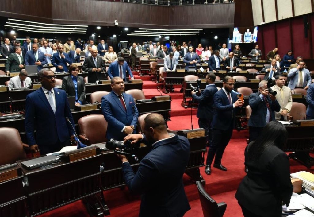 CD aplaza por una semana más debate y aprobación de la reforma al Código de Trabajo