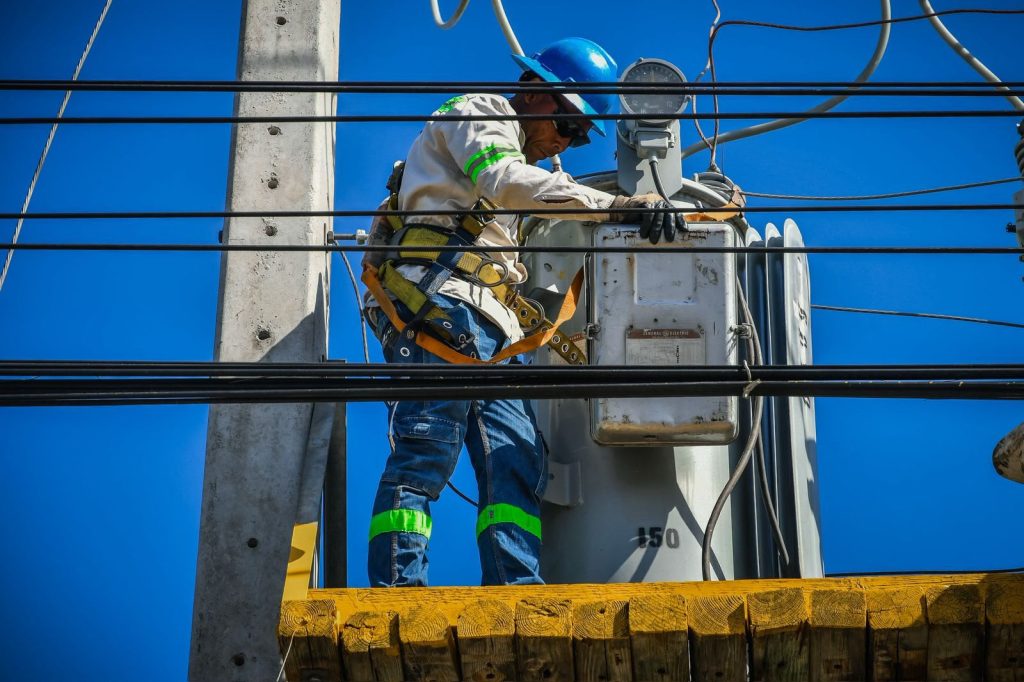 EDEESTE reforzará la red eléctrica con 12 nuevos transformadores de potencia