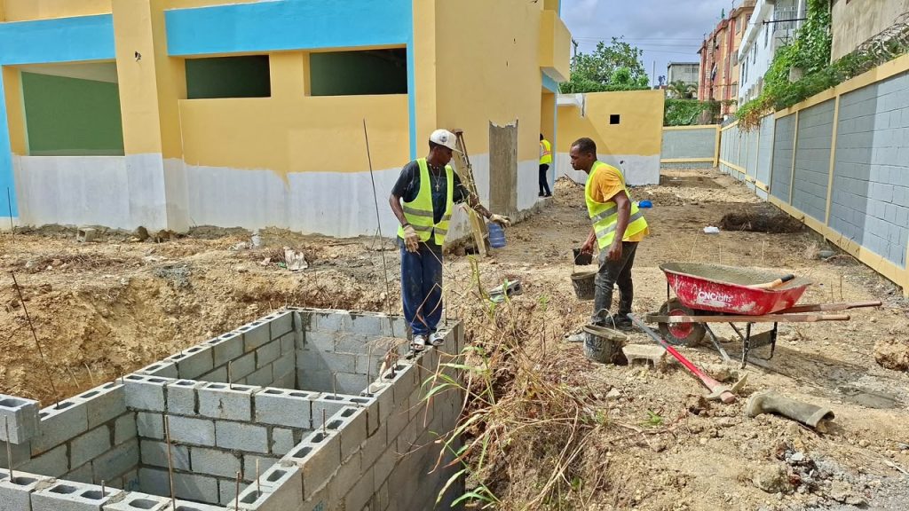 Escuela de Cancino Adentro avanza tras 14 años paralizada y estaría lista para el año escolar 2026-2027