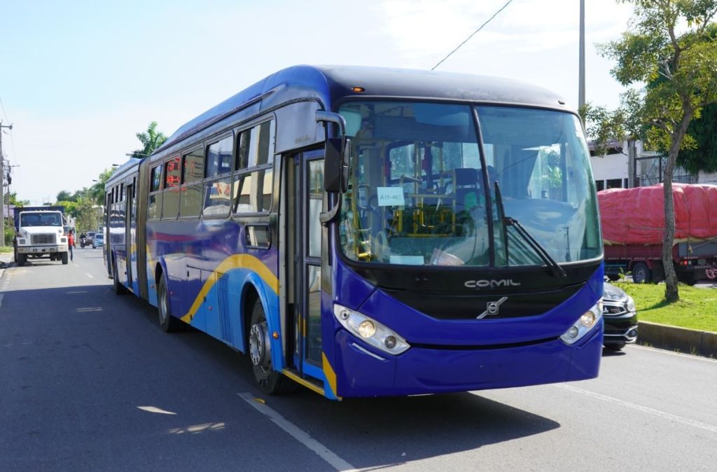 OMSA suspende préstamos de autobuses para servicios especiales