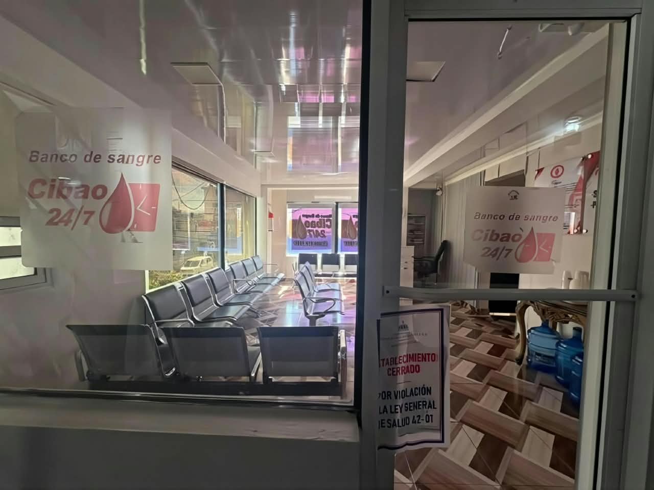 Clausura de banco de sangre en Moca por fallas sanitarias detectadas por Salud Pública