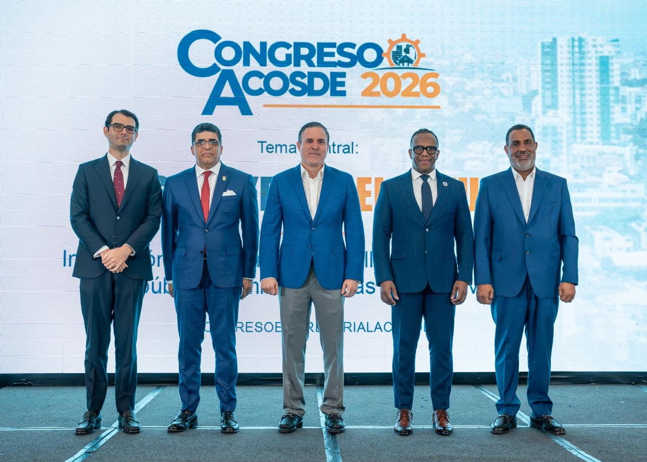 Desarrollo inmobiliario y construcción de edificios en Santo Domingo Este.Título: Santo Domingo Este lidera obras e inversión.